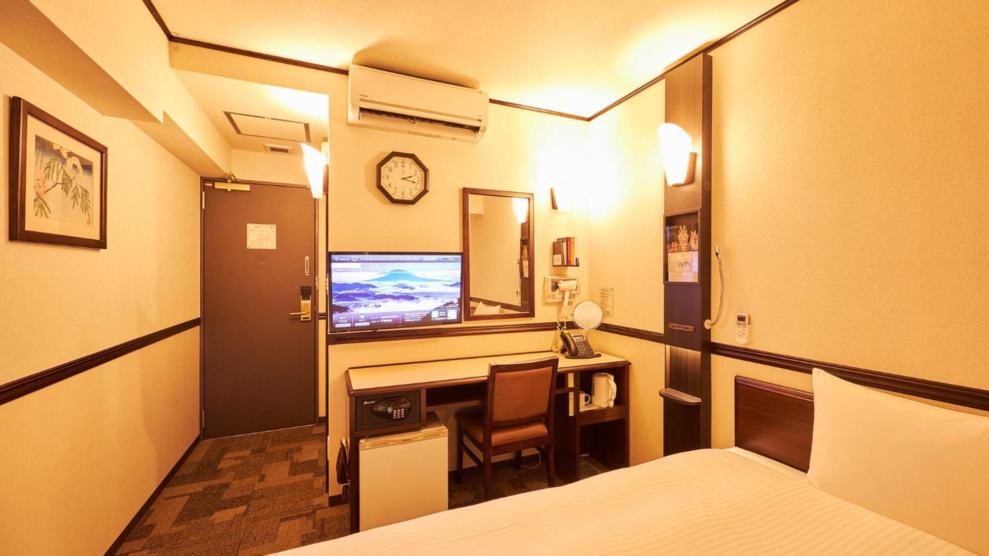 Toyoko Inn Tsu Eki Nishi Guchi Cameră foto